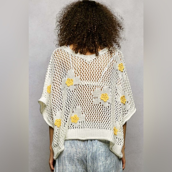 POL “ Daisy Dreams “ Crochet Sweater Top | Buttercup - Picture 5 of 9